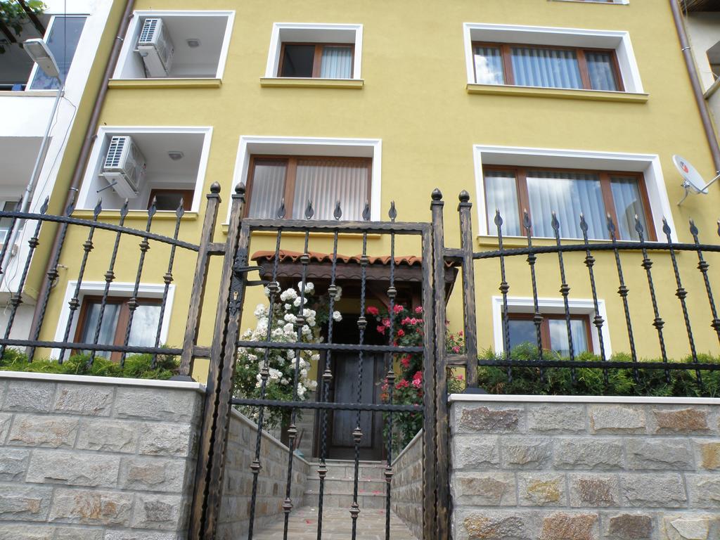 Apartments Kaloyan Veliko Tarnovo Extérieur photo