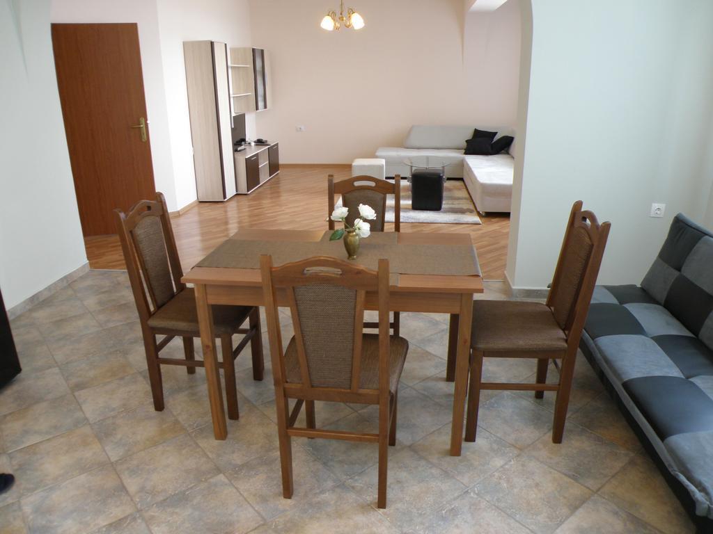 Apartments Kaloyan Veliko Tarnovo Extérieur photo