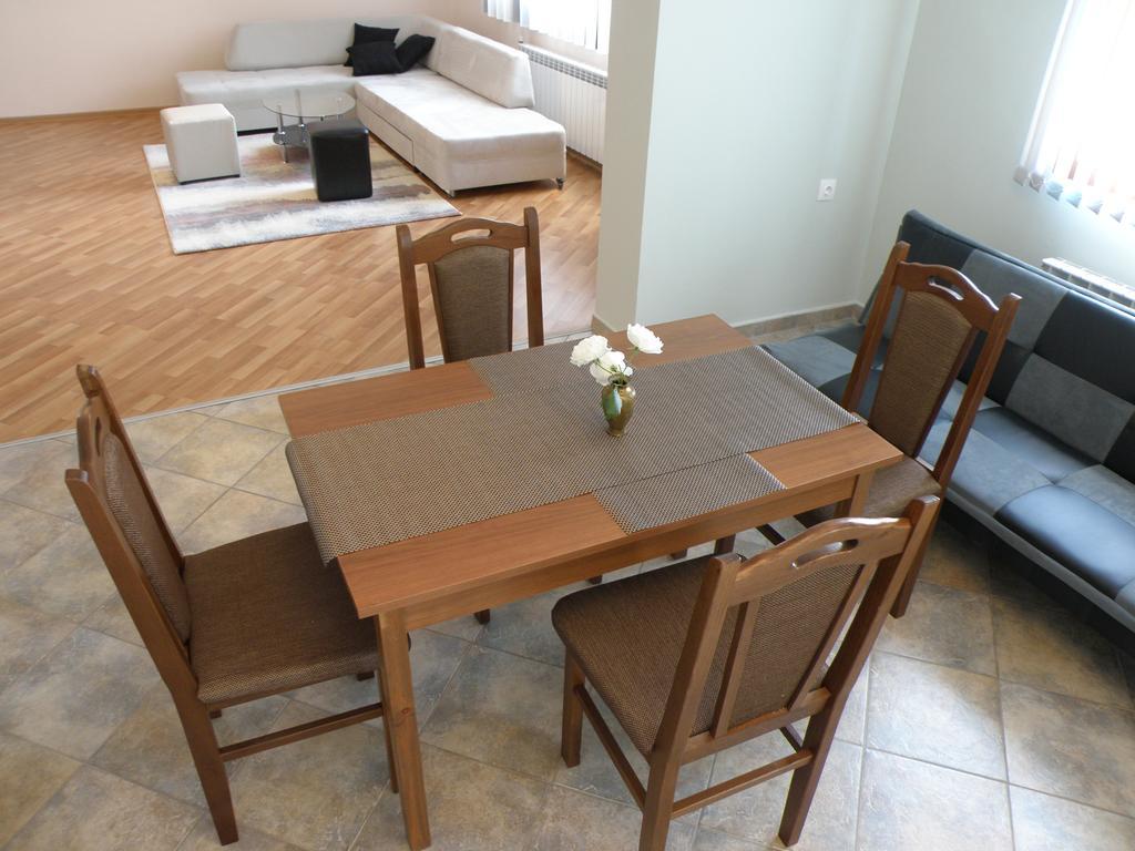Apartments Kaloyan Veliko Tarnovo Extérieur photo